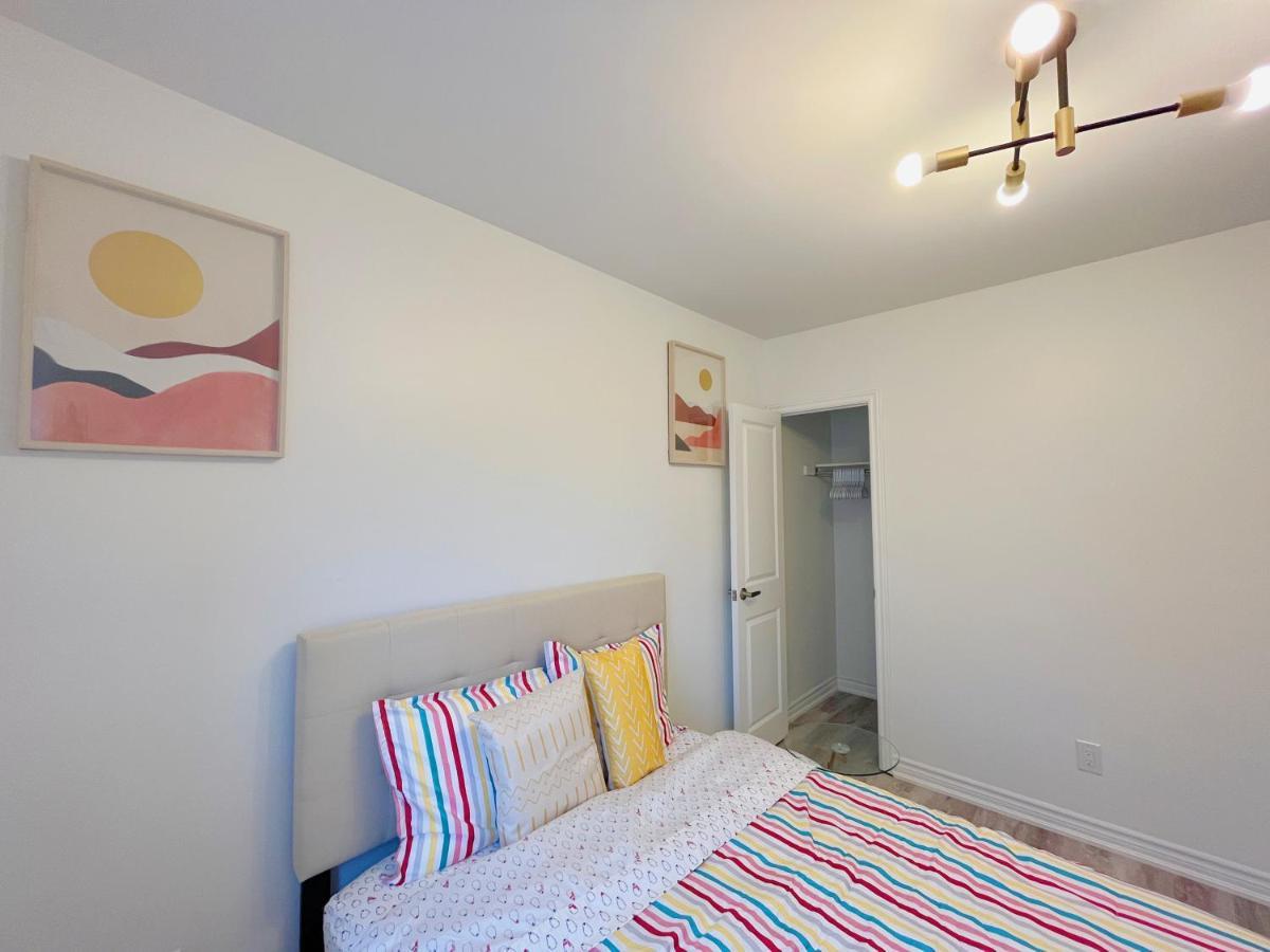 2B With Parking, 10Km To Toronto Downtown Hotel Exterior photo